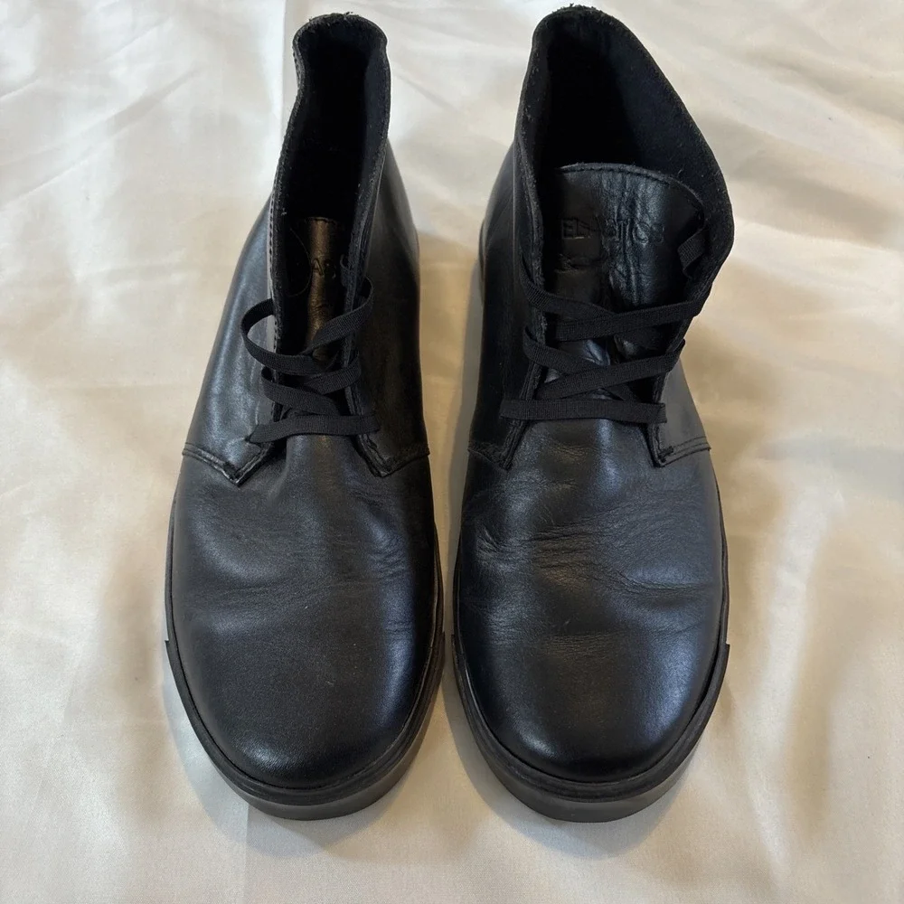 Royal Elastics Black Leather Lace Up Ankle Boot casual‎ Size 7 chukka